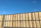 Arcadia Valelap-and-cap-timber-fencing-3.jpg; ?>